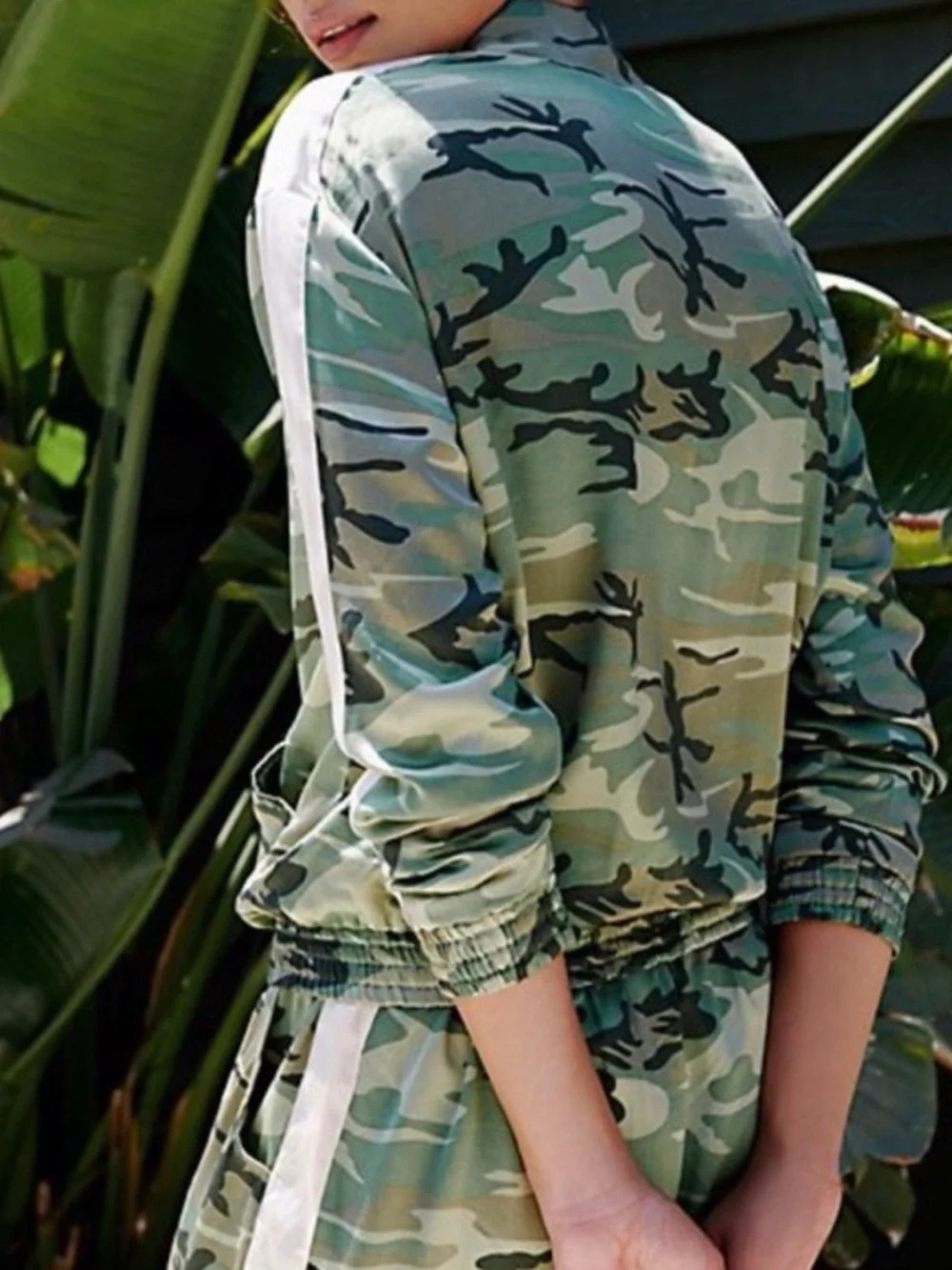Acacia NY Bomber Jacket Silk Camo - size Medium NWT - Picture 2 of 7
